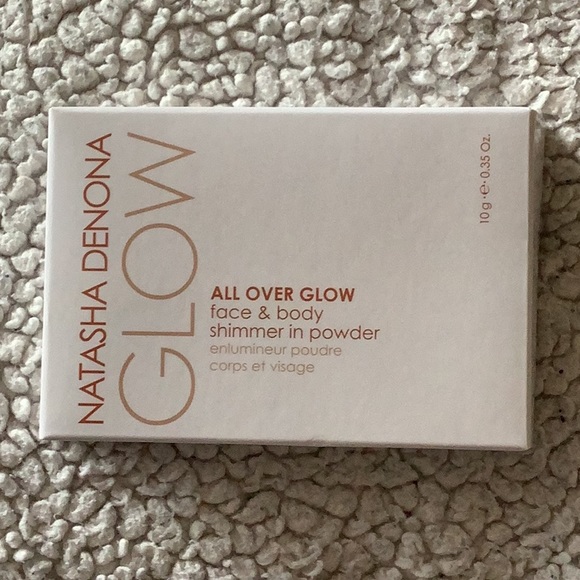 Natasha Denona All Over Glow Face & Body Shimmer in Powder - Picture 6 of 8